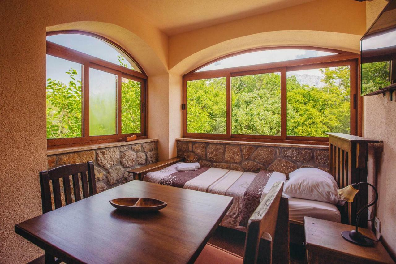 Apartmani I Sobe Dinko Starigrad Paklenica Zewnętrze zdjęcie