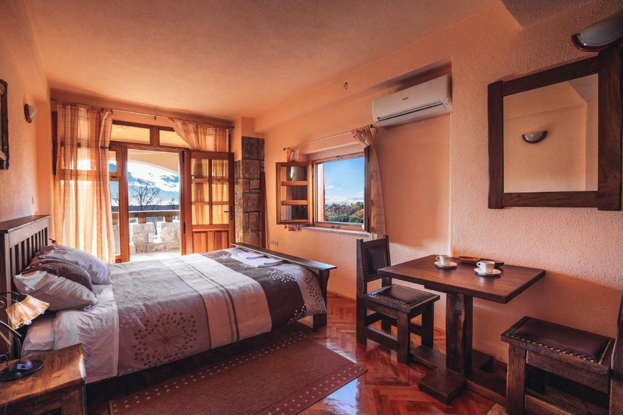 Apartmani I Sobe Dinko Starigrad Paklenica Zewnętrze zdjęcie