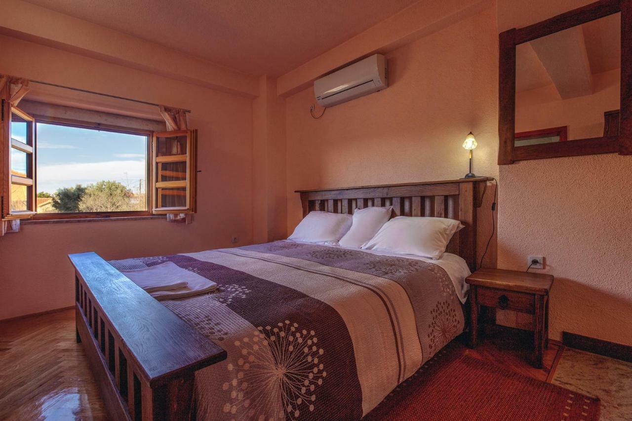 Apartmani I Sobe Dinko Starigrad Paklenica Zewnętrze zdjęcie